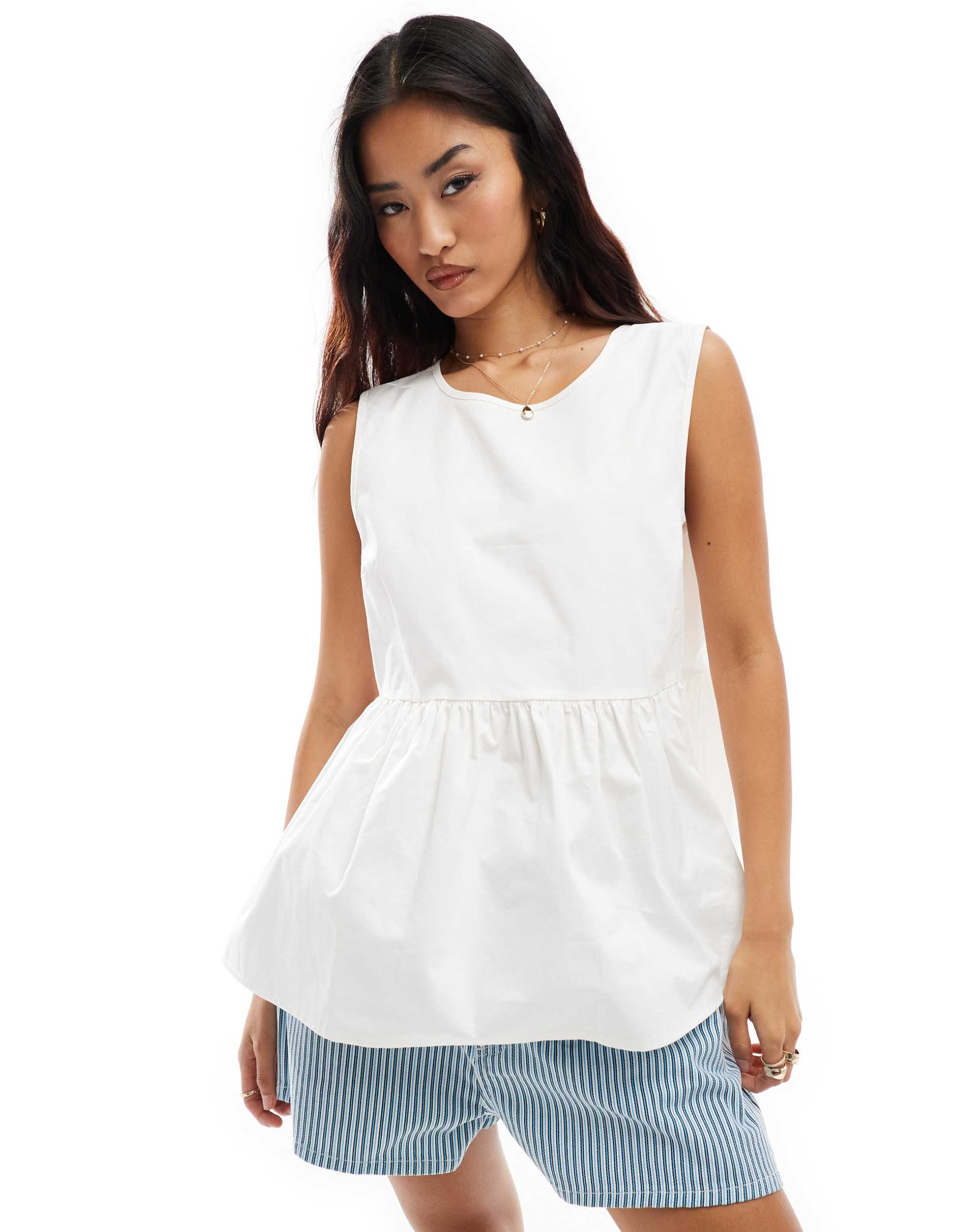 vila sleeveless cotton poplin top in white