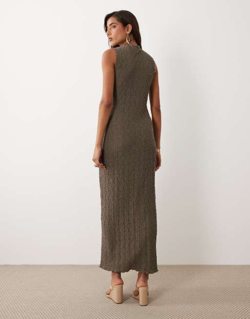 Vila sleeveless textured jersey maxi dress in brown, 4 of 4