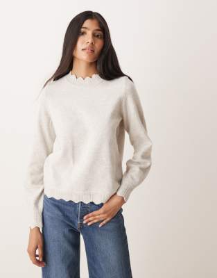 VILA - Strickpullover in meliertem Naturton aus superleichtem Material mit Muschelsaum-Neutral