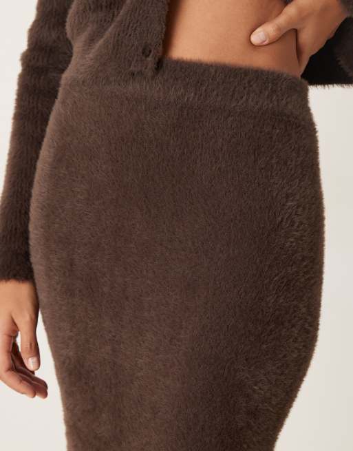 VILA super soft fluffy maxi skirt in chocolate brown - part of a set  , 2 of 5