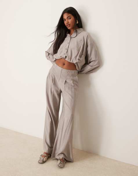 VILA - Super wijde broek met hoge taille in grijs, deel van co-ord set - view 1