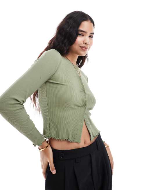 Vila - T-shirt a maniche lunghe verde olio con bottoni a pressione e bordi smerlati
