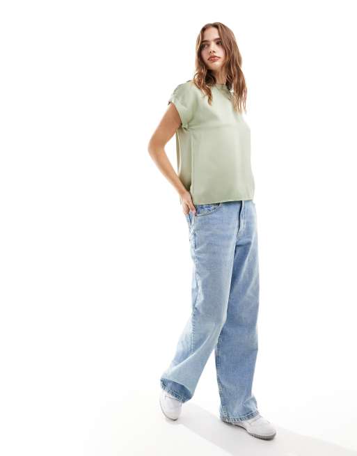 Vila - T-shirt en satin devant avec manches retroussées - Vert sauge, 4 de 4