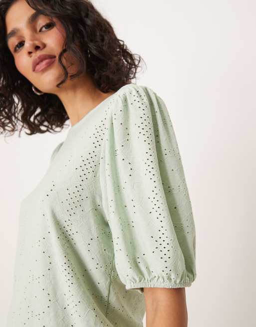 VILA - T-shirt met broderie en pofmouwen in lichtgroen, 3 van 4