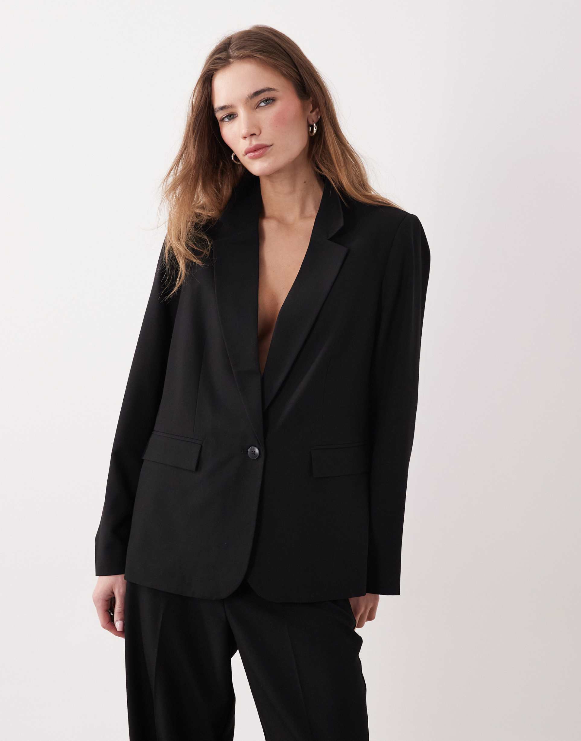 vila tailored blazer in black - part of a set