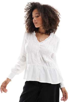 textured buttondown shirt in white