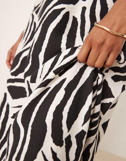 Vila tie back maxi dress in zebra print, 2 of 4