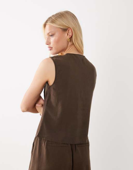 Vila tie front sleeveless pleated top in brown - part of a set, 3 of 4