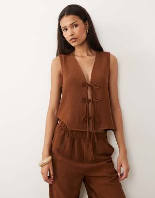 VILA tie front textured vest top in carafe brown - part of a set carafe 9090₽