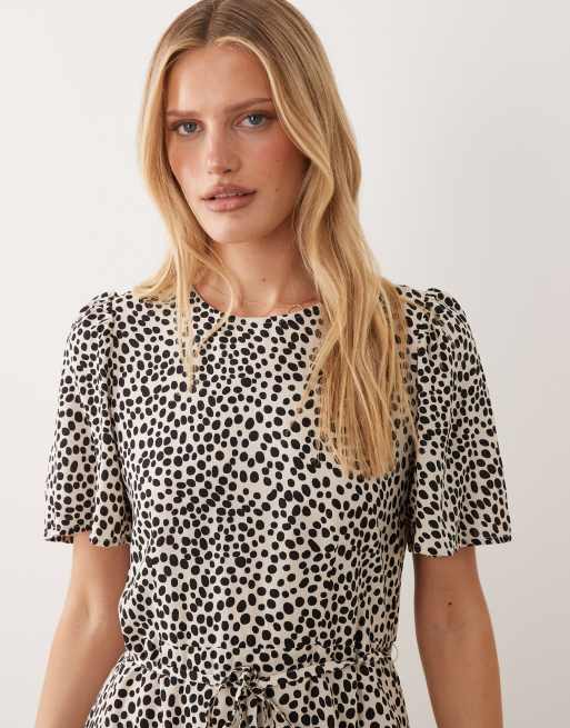 VILA tie waist polka dot midi dress in cream and black, 3 of 4