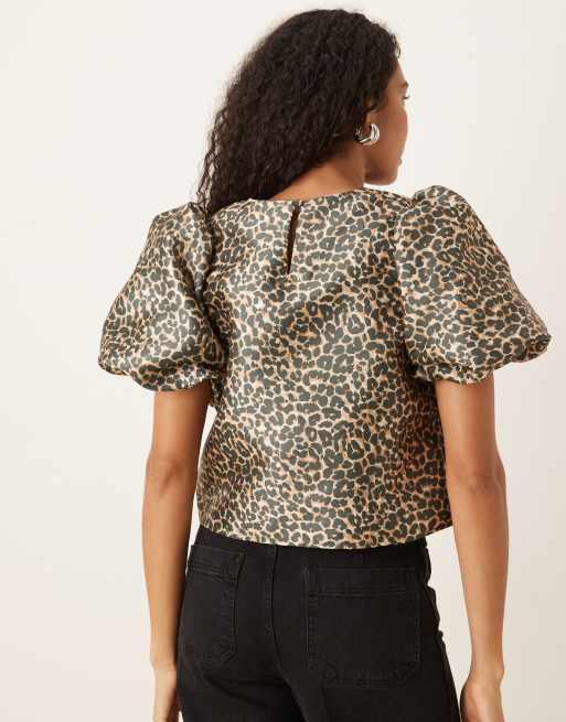 VILA - Top à motif léopard avec manches volumineuses, 3 de 4