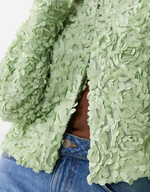 VILA - Top van gebloemd jacquard met gespsluiting aan de voorkant in rookgroen, 3 van 4