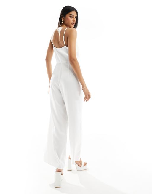 Vila - Tuta jumpsuit da sposa bianca in raso a portafoglio con spacco sulla gamba, 3 di 4