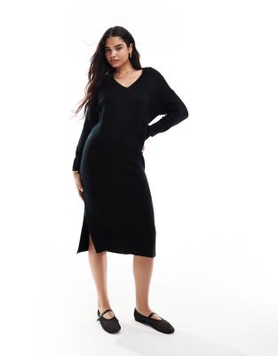 v neck knit midi sweater dress in black