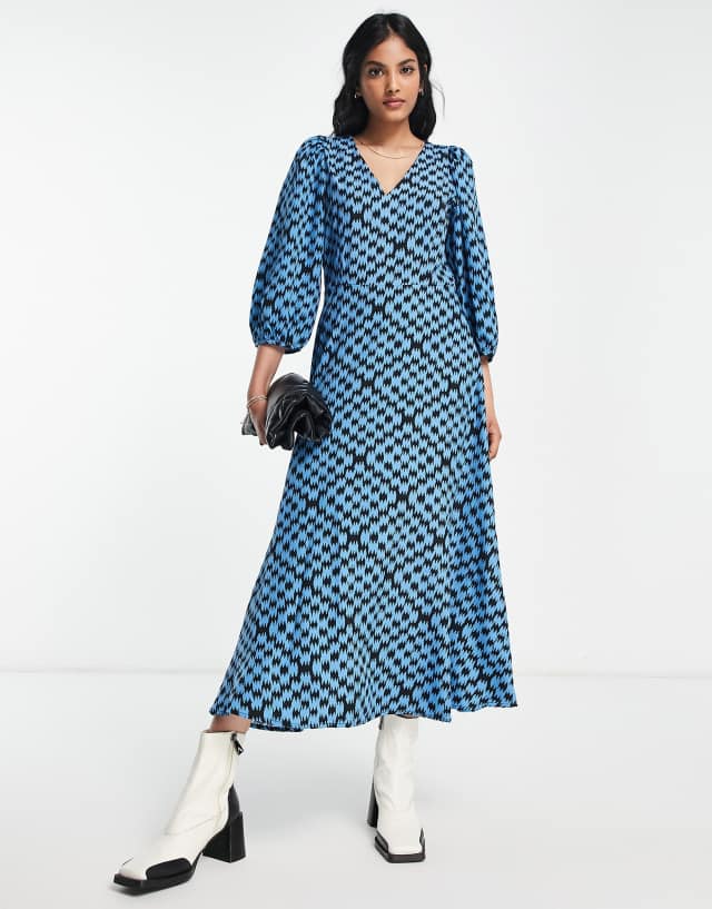 Vila v neck midi dress in blue grunge check