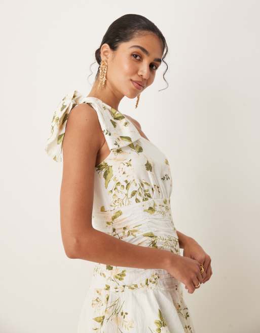 Vila - Vestito lungo premium monospalla appariscente color crema a fiori con volant, 2 di 4