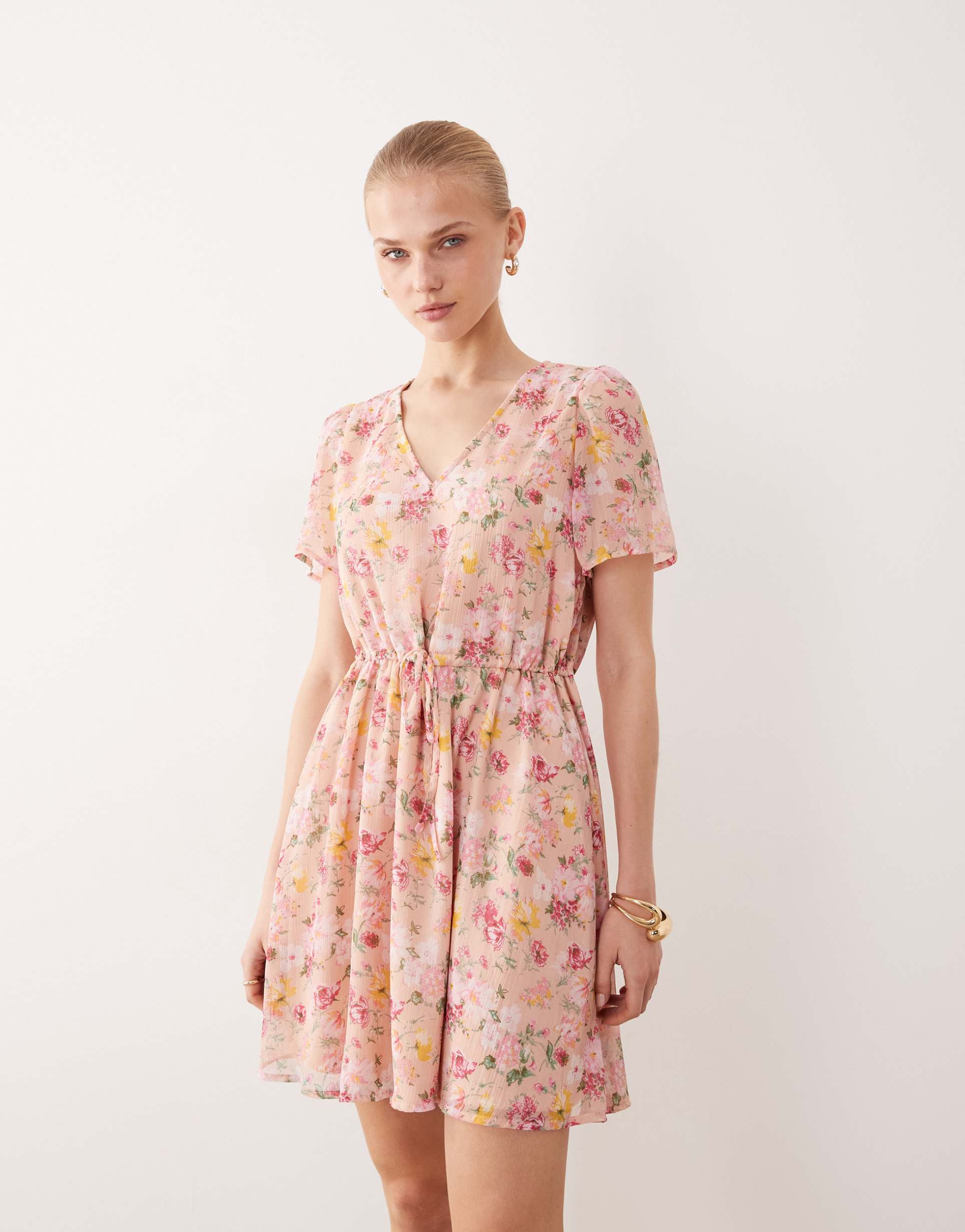vila waist detail short sleeve mini dress in soft floral