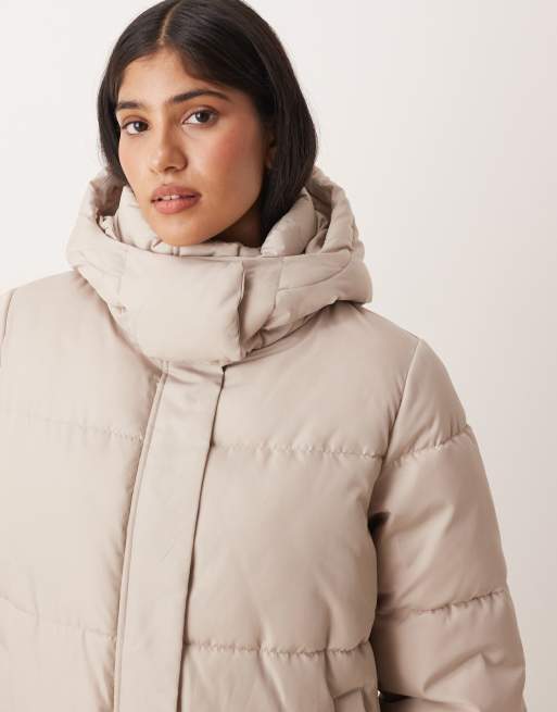 VILA – Wattierte Jacke in Steinbeige mit Kapuze, 2 von 4