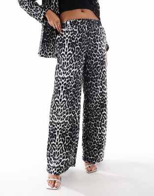 Vila Wide Leg Pants In Black