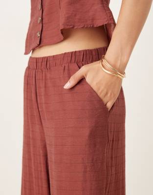 Vila Wide Leg Pants In Red