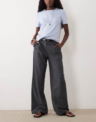 Vila Wide Leg Pleated Tailored Pants In Gray
