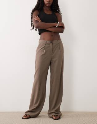 Vila Wide Leg Pleated Tailored Pants In Brown