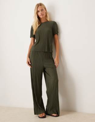 wide leg plisse pants in deep khaki - part of a set-Green