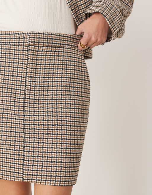 VILA wool-textured houndstooth check mini skirt in brown (part of a set), 5 of 5