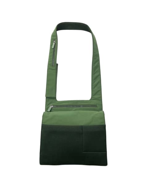 Vintage 1999 Miu Miu mesh cross body bag in green - view 1