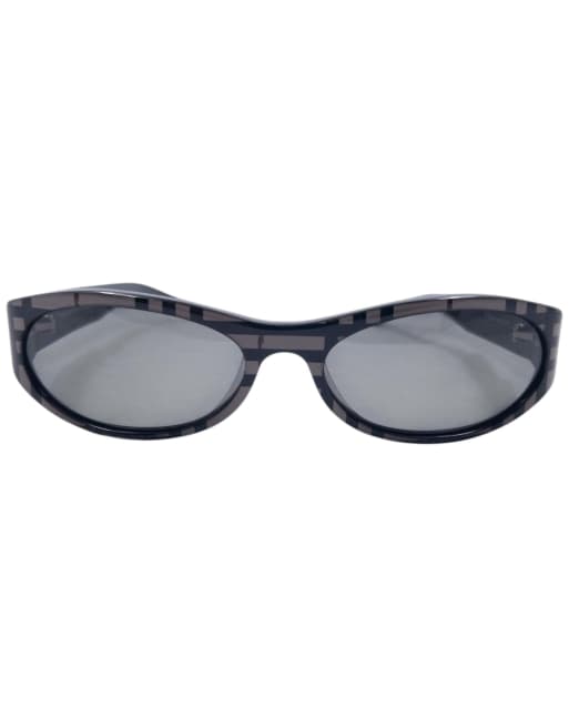 Vintage 2000s Burberry Nova Check Sunglasses, 2 of 7