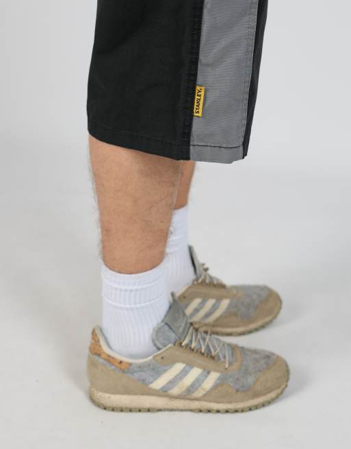 Vintage  34x45 canvas cargo shorts in black, 4 of 4