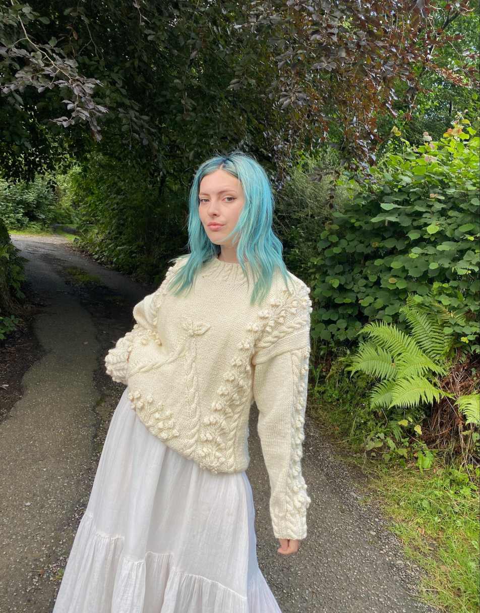 Vintage 70s Size XL Chunky Knitted Aran Jumper in Cream