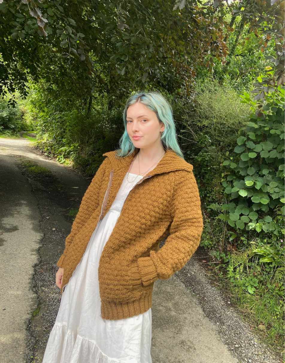 Vintage 70s Wool Size XL Chunky Knitted Cardigan in Brown