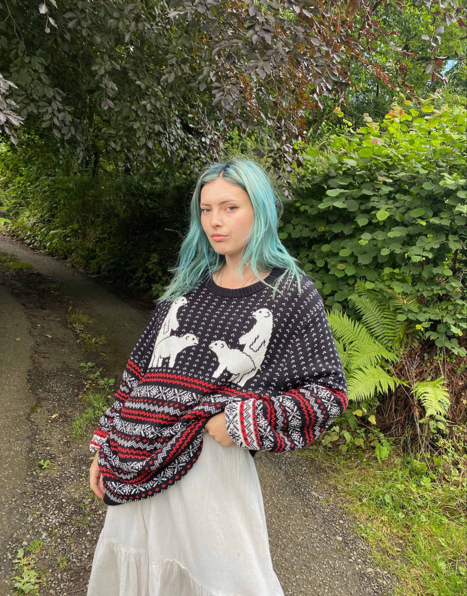 Vintage 80s Cotton Size XXL Chunky Knitted Polar Bear Jumper in Multi