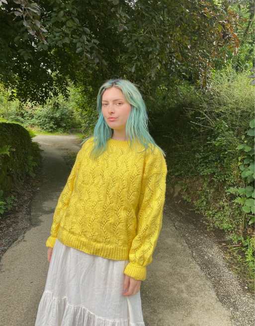 Vintage 80s Size L Chunky Knitted Jumper in Yellow