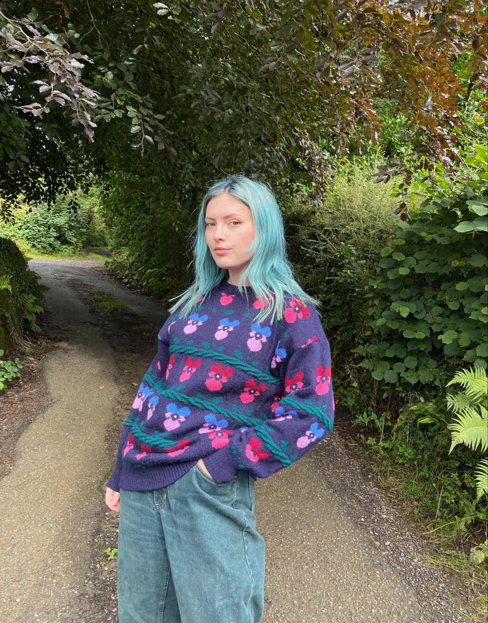 Vintage 80s Wool Size L Floral Chunky Knitted Jumper in Multi