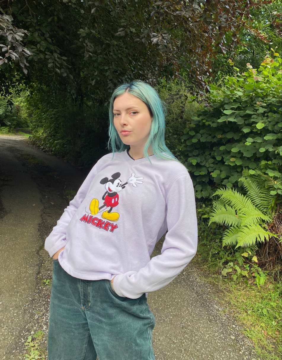 Vintage 90s Disney Size M Mickey Mouse Fleece in Purple