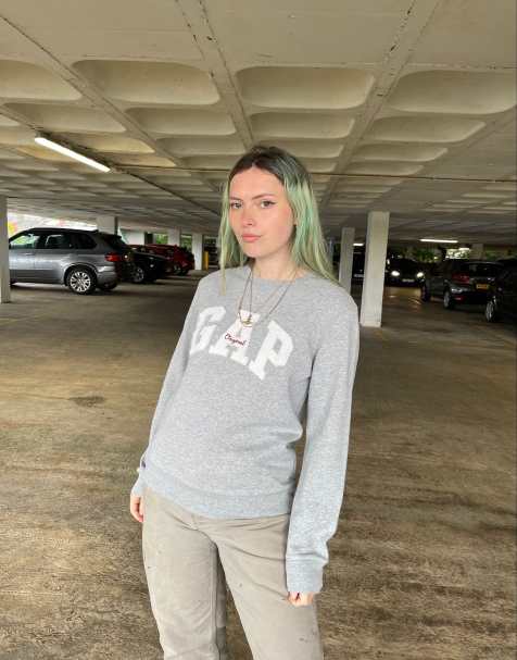 Vintage 90s Gap size M sweatshirt in grey - view 1