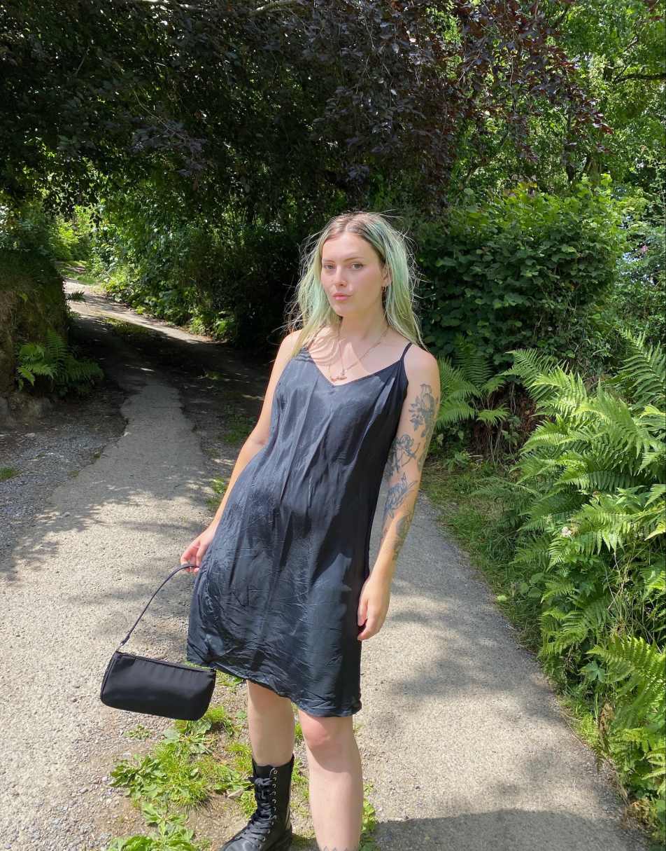Vintage 90s Satin Mini Size M Slip Dress in Black 2