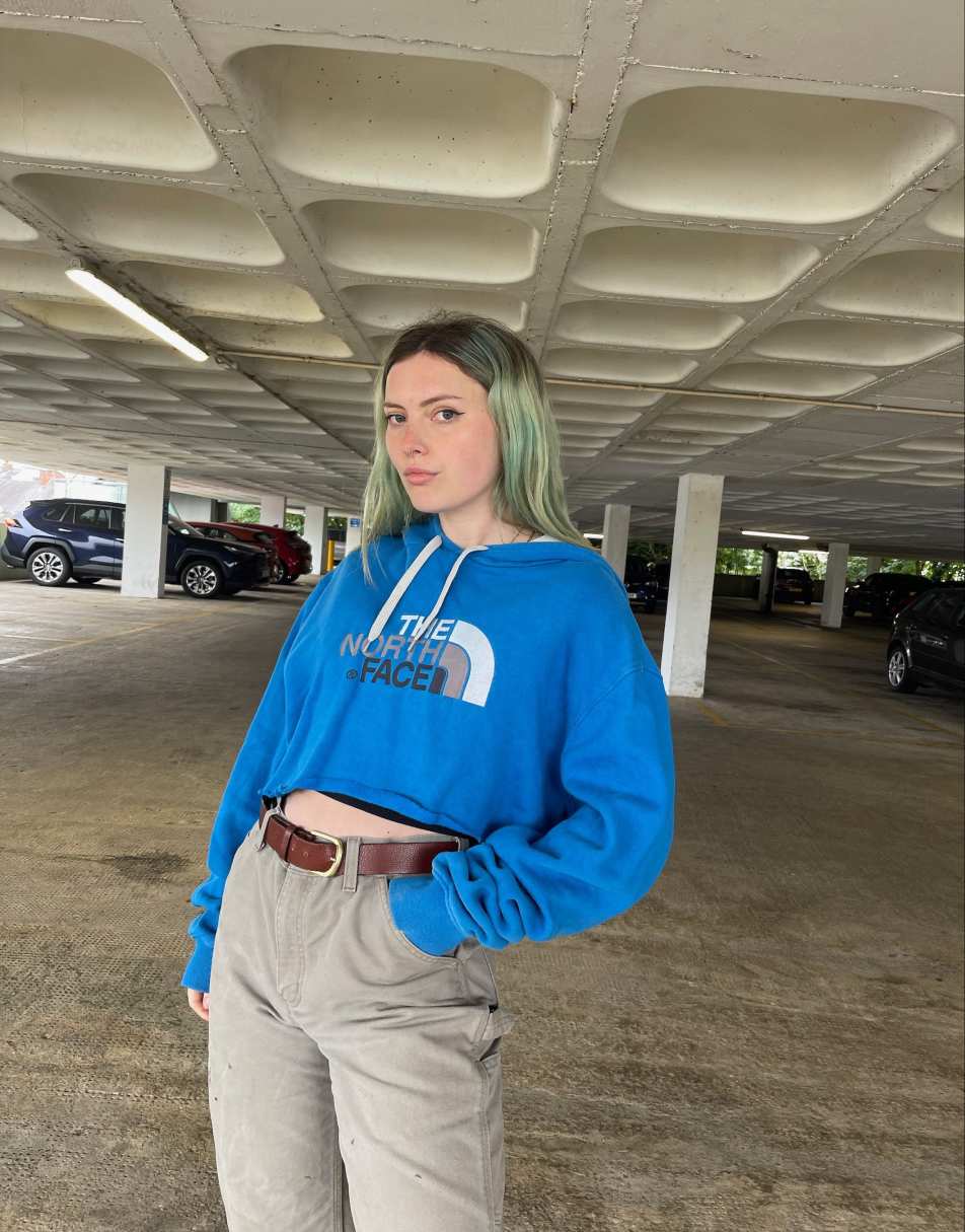 Vintage 90s The North Face size XL cropped hoodie in blue