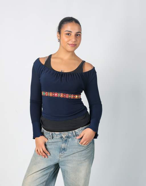 Vintage Angela Paris M long sleeve top in navy blue