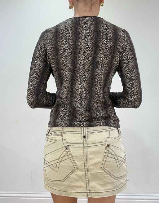 Vintage animal print long sleeve in grey, 2 of 4