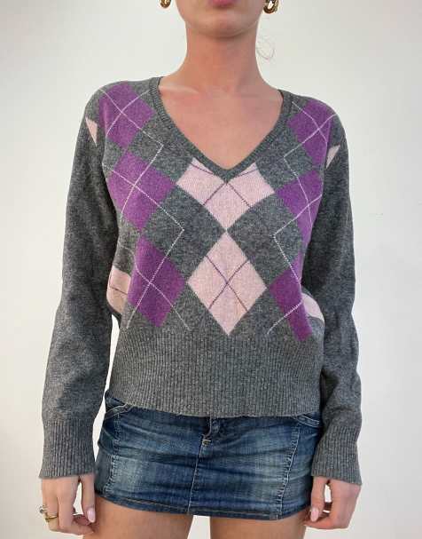 Vintage argyle print v neck jumper in grey - view 1
