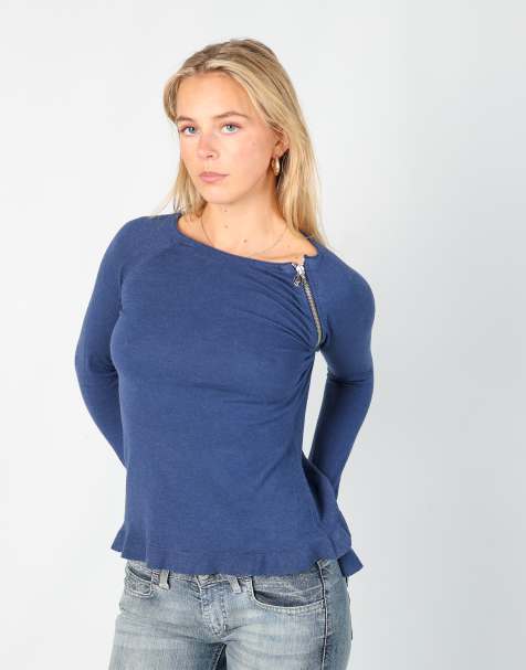 Vintage Armani Jeans S knitted top in blue - view 1