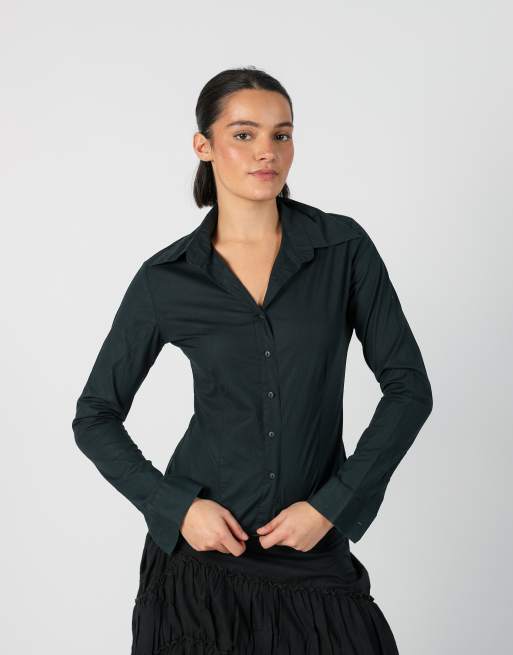 Vintage Asics S shirt in black, 1 of 4