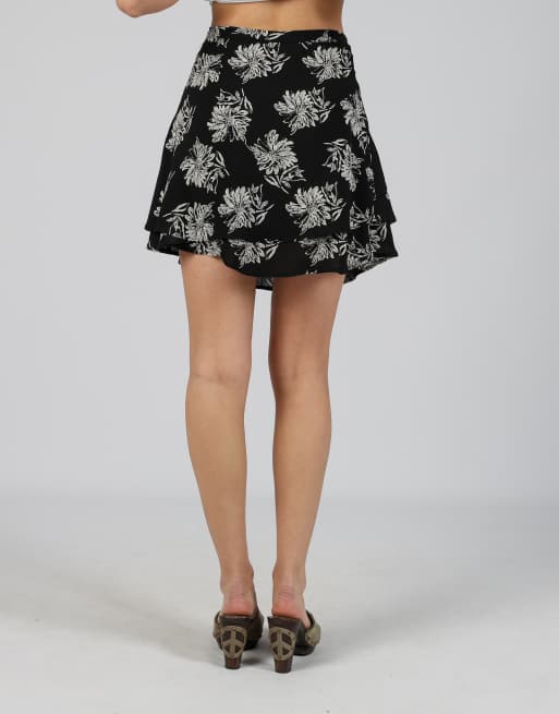 Vintage Atos Lombaroini XS woven mini skirt in black, 4 of 4
