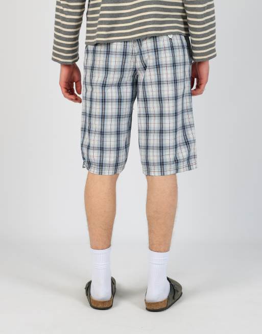 Vintage Avirex 34x22 canvas cargo shorts in ivory