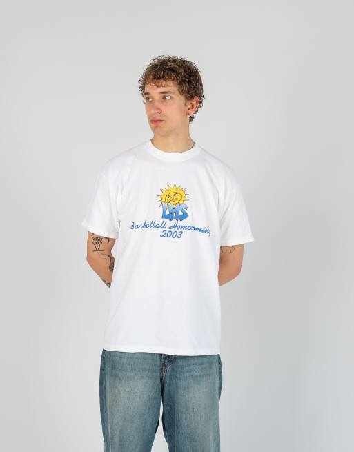 Vintage Basketball Homecoming 2003 l t-shirt in white