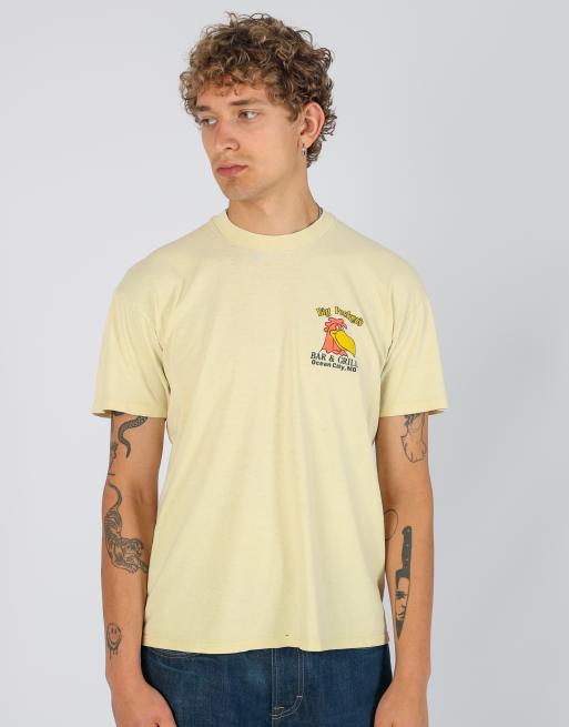 Vintage Big Peckers l t-shirt in yellow