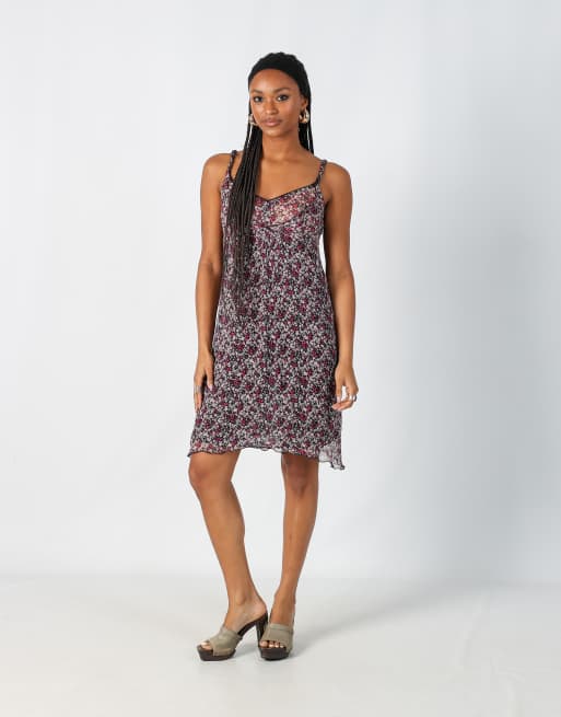 Vintage Blue Collection S printed woven midi dress in black